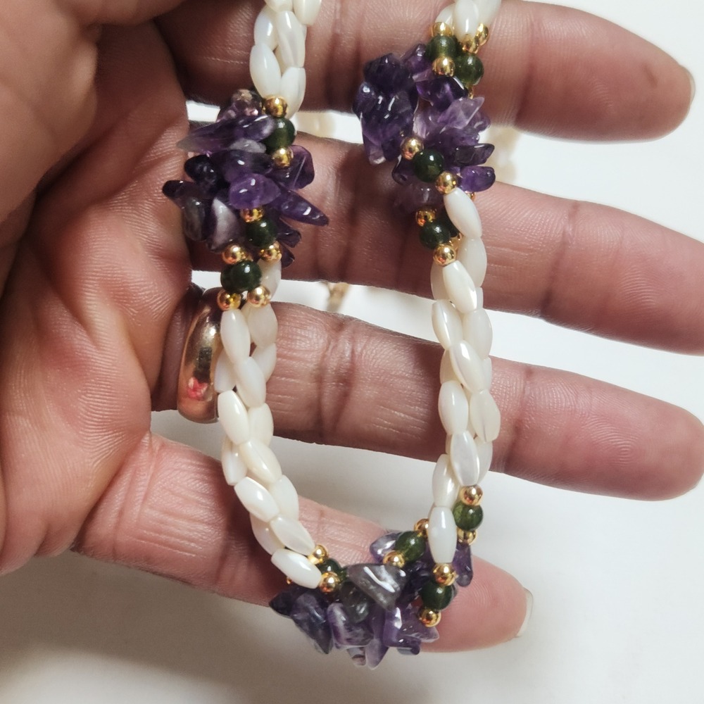 Vintage Mother of Pearl Amethyst Jade Chip Multi Strand Necklace Gold Tone Clasp - Picture 13 of 15